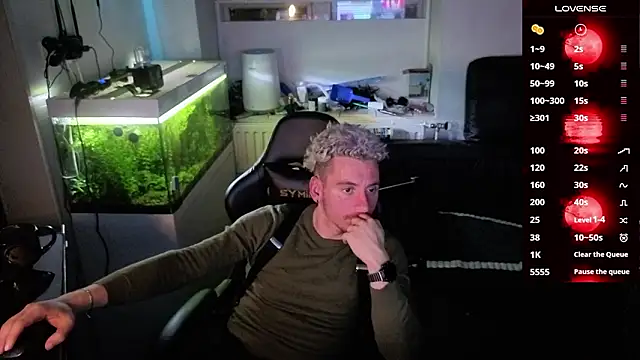 Rayzel White online show from February 2026 09:58:02 PM