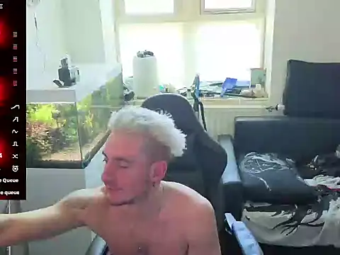 Rayzel White online show from April 2026 12:12:02 PM