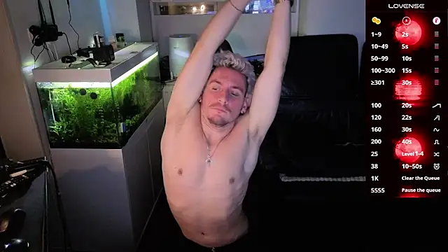 Rayzel White online show from February 2026 11:18:02 PM