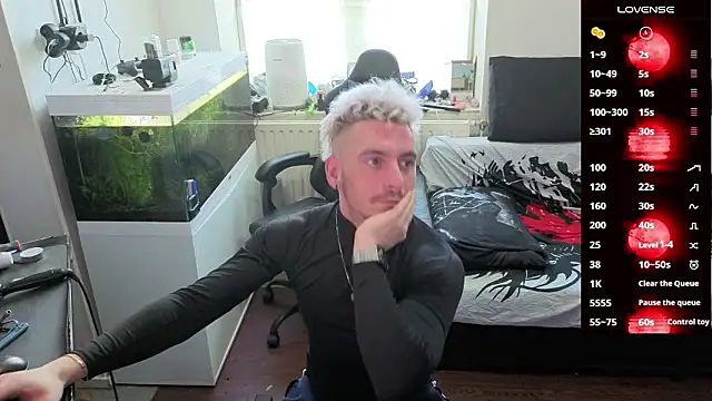 Rayzel White online show from March 2026 12:13:02 PM