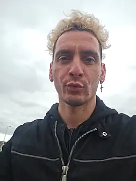 Rayzel White online show from July 2026 11:28:02 AM