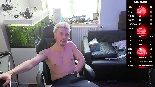 Rayzel White online show from February 2026 12:35:01 PM