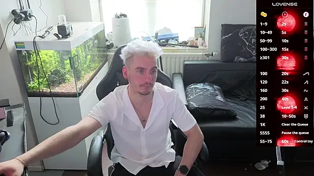 Rayzel White online show from March 2026 12:47:01 PM