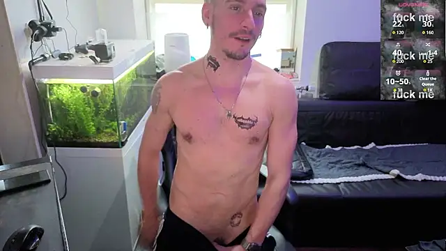 Rayzel White online show from February 2026 02:35:02 PM