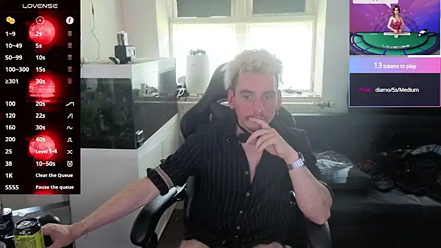 Rayzel White online show from June 2026 01:38:01 PM
