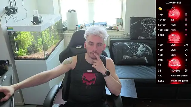 Rayzel White online show from March 2026 01:04:01 PM