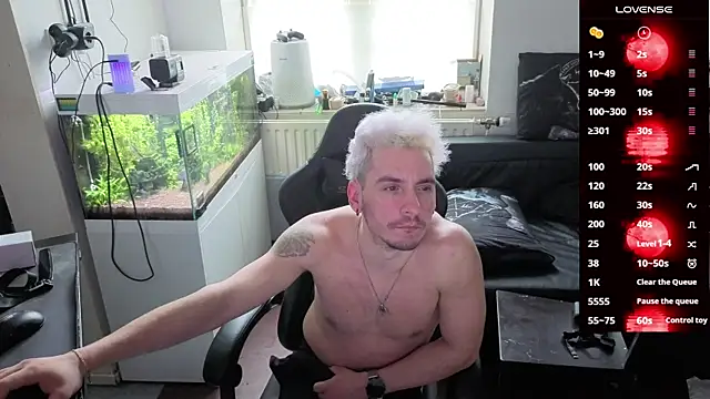 Rayzel White online show from March 2026 04:08:02 PM