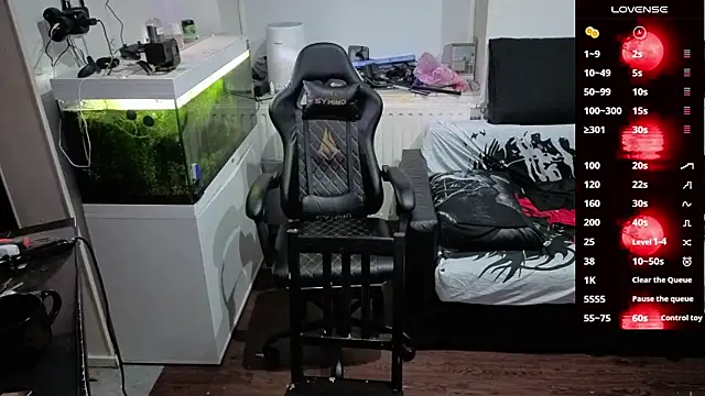 Rayzel White online show from March 2026 08:05:01 PM