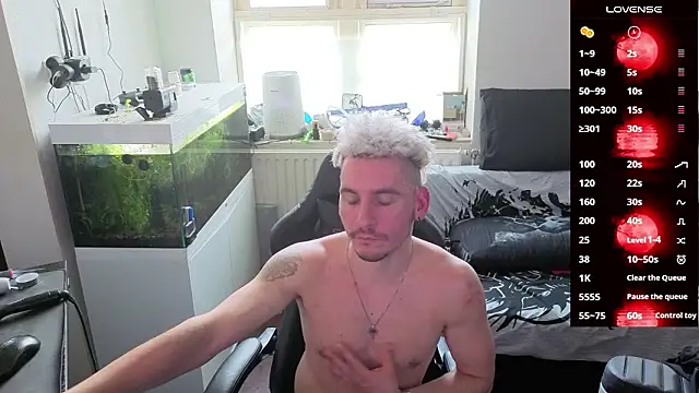 Rayzel White online show from March 2026 01:17:01 PM