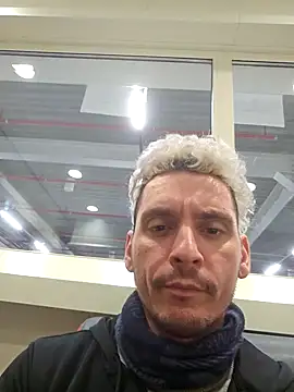 Rayzel White online show from February 2026 05:24:01 PM