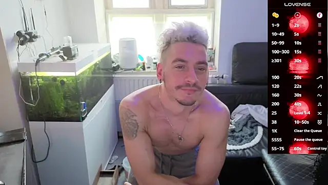 Rayzel White online show from February 2026 01:21:02 PM