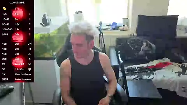 Rayzel White online show from May 2026 11:46:02 AM