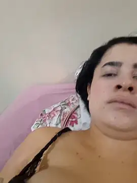 Snapshot of Neveencantada00 chatting on April 2026 12:52:02 AM Neveencantada00 online show from April 2026 12:52:02 AM