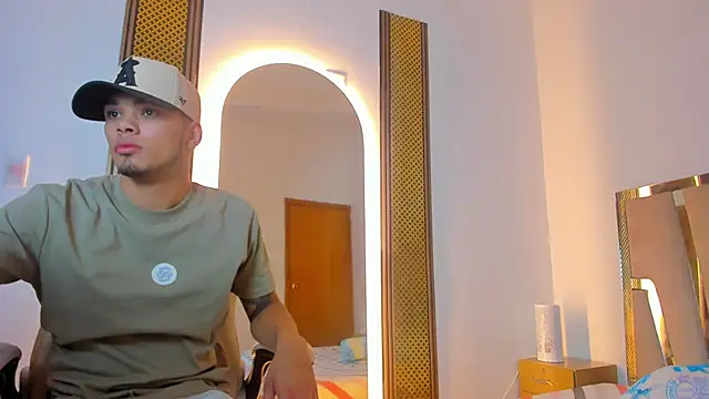 Snapshot of Kayle_Nico chatting on February 2026 03:28:01 AM Kayle Nico online show from February 2026 03:28:01 AM