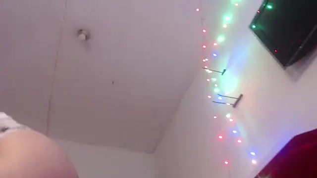 Snapshot of Loriiiany chatting on February 2026 04:21:02 AM Loriiiany online show from February 2026 04:21:02 AM