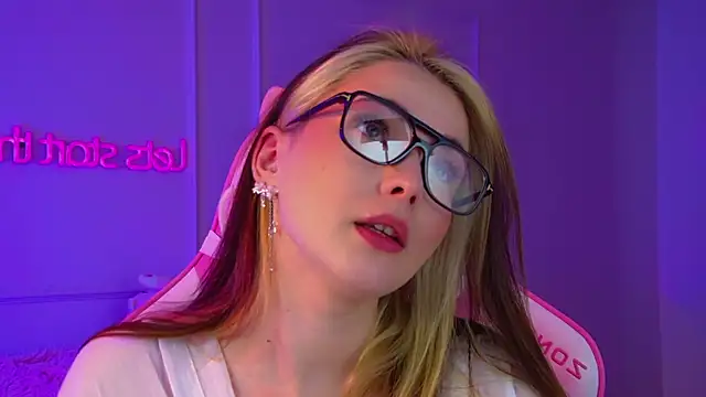 VanessaCelesti online show from April 2026 06:42:02 AM