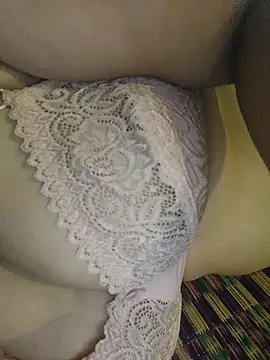 Snapshot of TamilDreamgirl08 chatting on April 2026 05:18:01 PM TamilDreamgirl08 online show from April 2026 05:18:01 PM