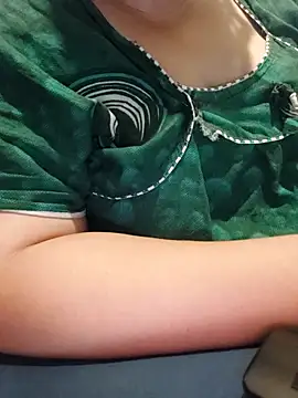 Snapshot of TamilDreamgirl08 chatting on March 2026 12:44:02 AM TamilDreamgirl08 online show from March 2026 12:44:02 AM