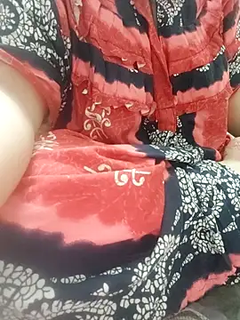 Snapshot of TamilDreamgirl08 chatting on April 2026 03:27:02 PM TamilDreamgirl08 online show from April 2026 03:27:02 PM