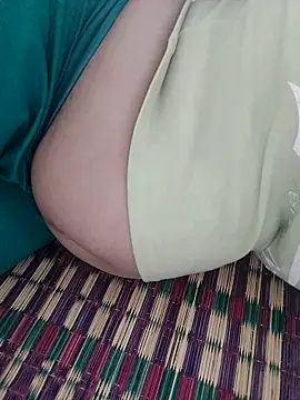 Snapshot of TamilDreamgirl08 chatting on April 2026 05:31:01 AM TamilDreamgirl08 online show from April 2026 05:31:01 AM