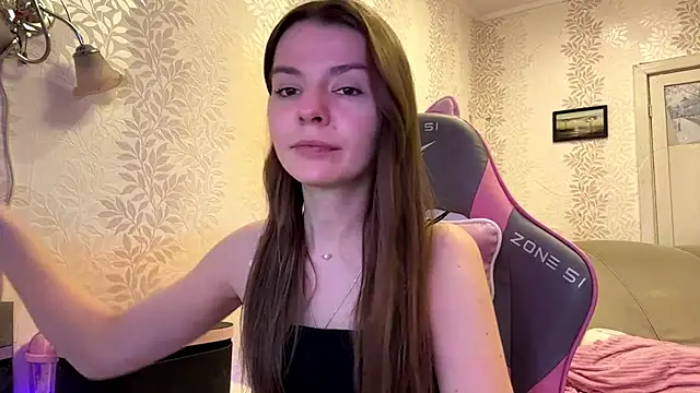 Snapshot of LavondaDeleston chatting on February 2026 10:43:02 PM LavondaDeleston online show from February 2026 10:43:02 PM