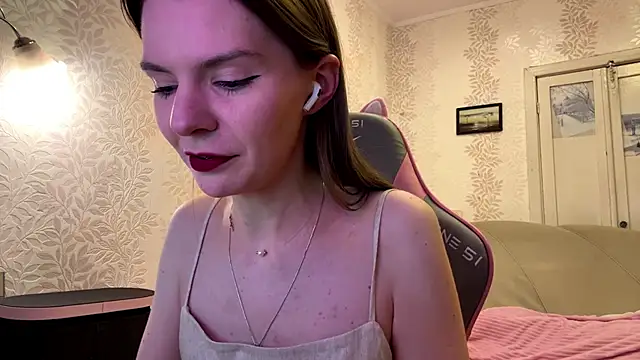 Snapshot of LavondaDeleston chatting on February 2026 10:05:01 PM LavondaDeleston online show from February 2026 10:05:01 PM