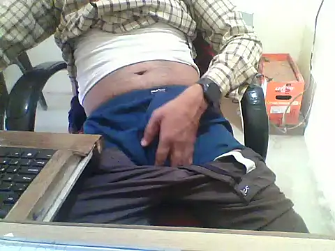 Snapshot of dream_king_1985 chatting on February 2026 05:10:02 AM dream king 1985 online show from February 2026 05:10:02 AM