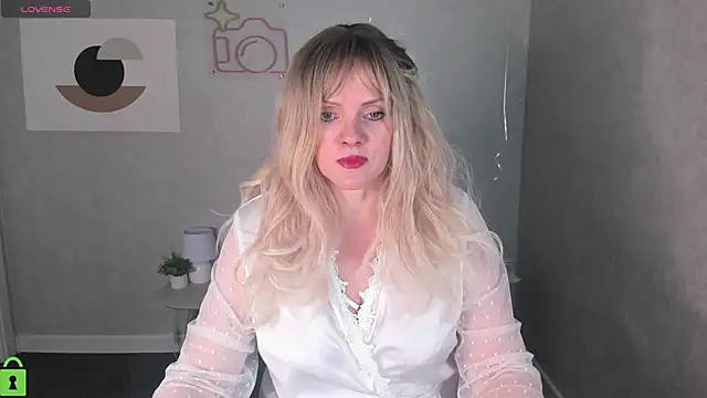 Victoria Nelson online show from March 2026 01:17:02 AM