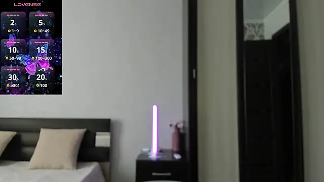 Polly Skil online show from March 2026 10:51:01 AM