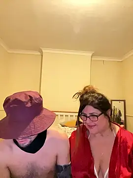 oldladyxyoungboy online show from January 2026 02:37:02 AM