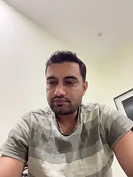 Arman-choudhary1998 online show from February 2026 06:38:04 PM