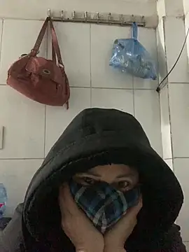 Snapshot of emgaisayhi chatting on February 2026 09:12:01 PM emgaisayhi online show from February 2026 09:12:01 PM