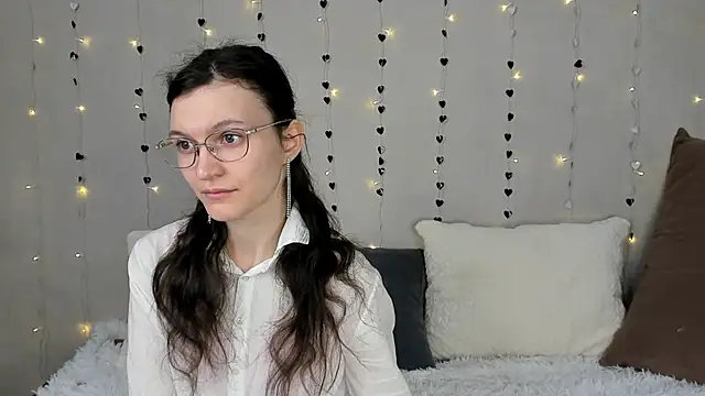 ThoraMarola online show from February 2026 05:05:02 AM