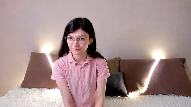 ThoraMarola online show from April 2026 06:53:01 AM