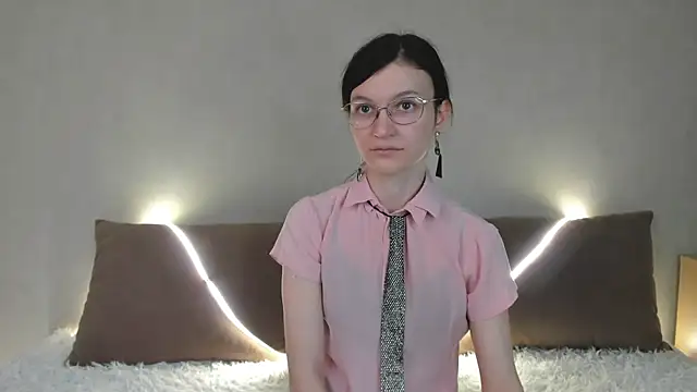 ThoraMarola online show from April 2026 05:23:01 AM