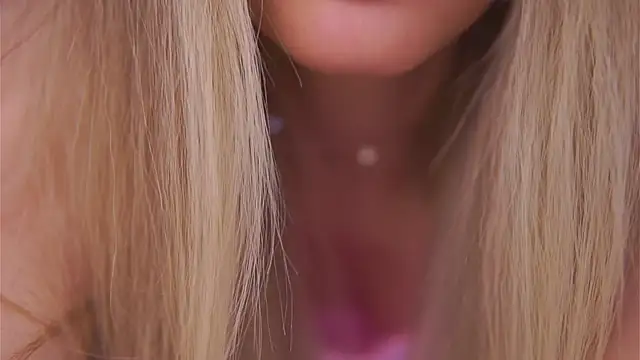 NayaQuinn online show from January 2026 08:35:01 PM