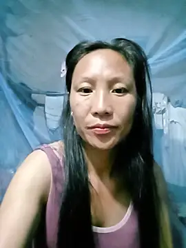 Snapshot of Diana-02 chatting on May 2026 07:12:02 PM Diana-02 online show from May 2026 07:12:02 PM