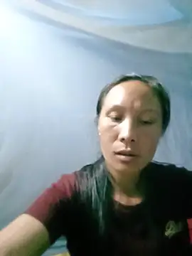 Snapshot of Diana-02 chatting on May 2026 04:45:02 AM Diana-02 online show from May 2026 04:45:02 AM