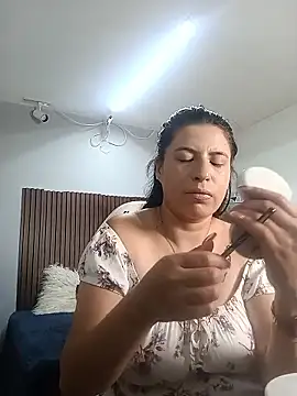 Snapshot of keileen_luna chatting on June 2026 08:47:01 PM keileen luna online show from June 2026 08:47:01 PM