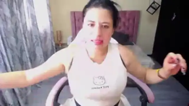 keileen luna online show from April 2026 08:15:01 PM