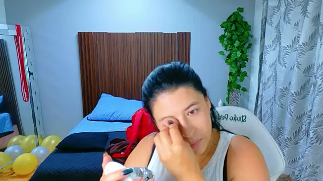 keileen luna online show from April 2026 08:21:01 PM
