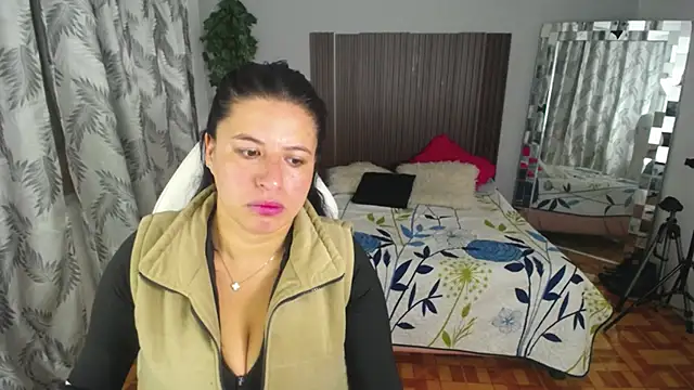 keileen luna online show from May 2026 12:37:01 PM