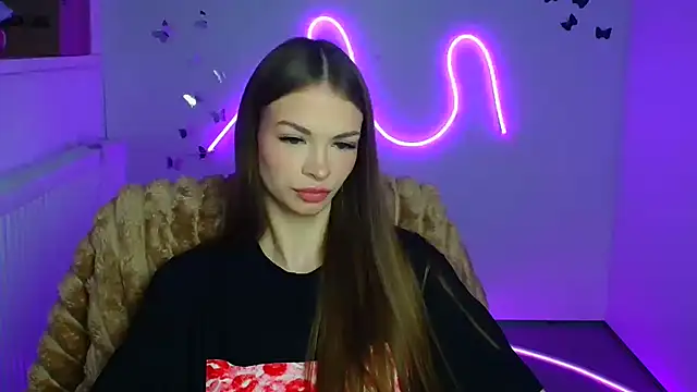 Lina Loveuu online show from March 2026 12:21:03 PM