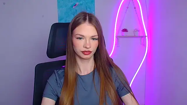 Lina Loveuu online show from March 2026 12:39:01 PM