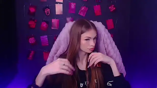 Lina Loveuu online show from March 2026 12:42:01 PM