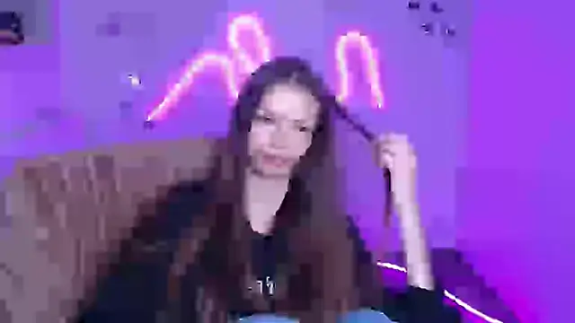 Lina Loveuu online show from March 2026 06:28:01 AM