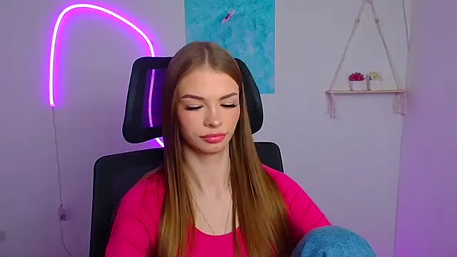 Lina Loveuu online show from April 2026 11:36:01 AM