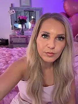 JulieSol online show from February 2026 08:36:01 AM