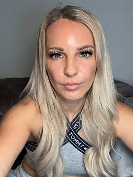 JulieSol online show from January 2026 08:51:02 AM