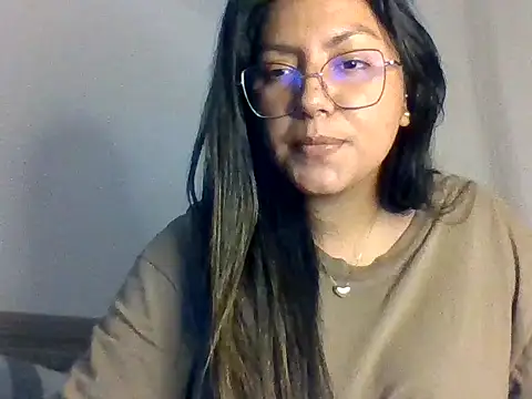 Snapshot of Miickinow chatting on January 2026 02:32:02 PM Miickinow online show from January 2026 02:32:02 PM